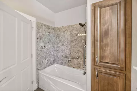 1407 Rustler Peak St, Central Point, OR 97502 photo 45