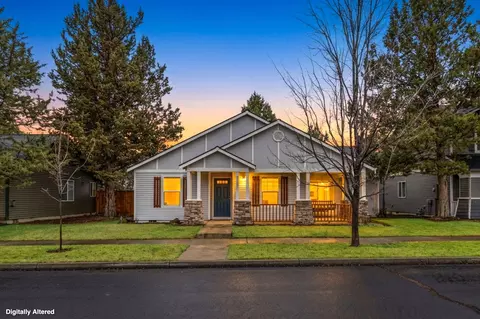 20657 Couples Ln, Bend, OR 97702