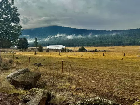 12046 Old Fort Rd, Klamath Falls, OR 97601