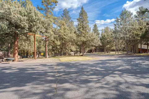 Exterior - 132 SE 16th St, Bend, OR 97702 photo 20 of 21