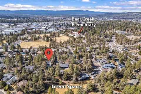 View/Area - 132 SE 16th St, Bend, OR 97702 photo 4 of 5
