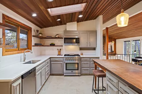 Kitchen - 132 SE 16th St, Bend, OR 97702 photo 3 of 3