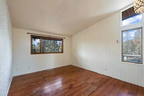 Bedroom - 132 SE 16th St, Bend, OR 97702 photo 2 of 6