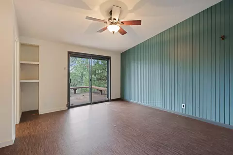 Bedroom - 132 SE 16th St, Bend, OR 97702 photo 4 of 6