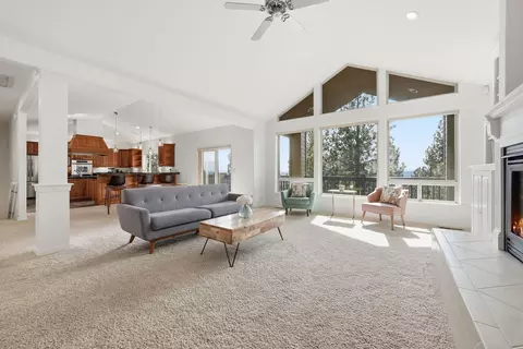 1989 NW Iowa Ave, Bend, OR 97703