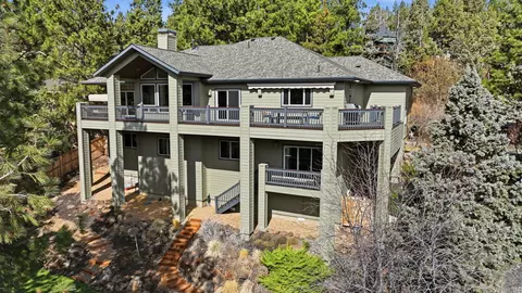 1989 NW Iowa Ave, Bend, OR 97703