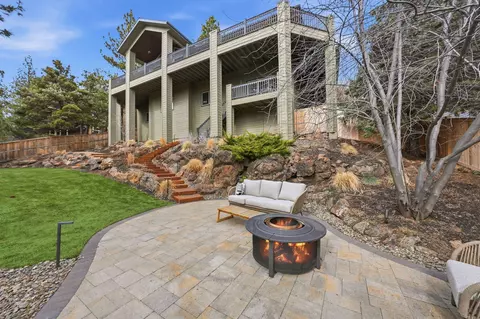 1989 NW Iowa Ave, Bend, OR 97703