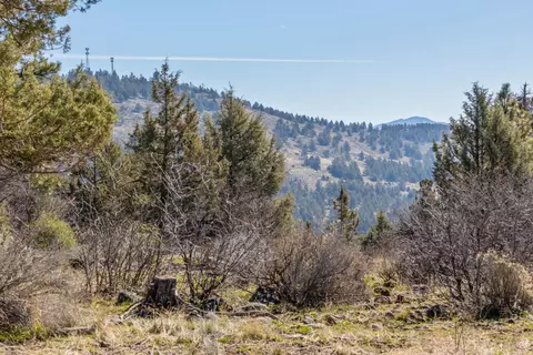 957 Bailey Mountain Rd, Klamath Falls, OR 97601