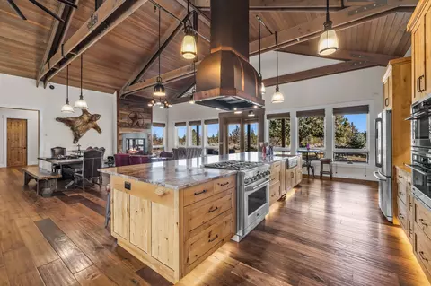 Kitchen - 64105 Johnson Rd, Bend, OR 97703 photo 1 of 5