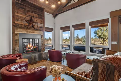 Living - 64105 Johnson Rd, Bend, OR 97703 photo 4 of 6