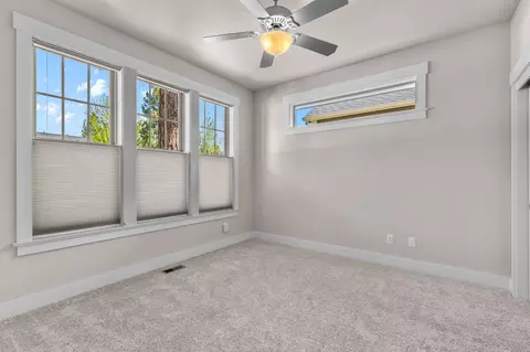 Bedroom - 19147 Park Commons Dr, Bend, OR 97703 photo 1 of 9