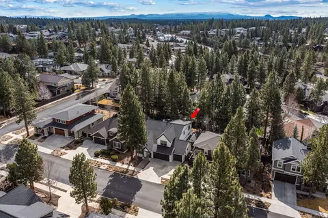 View/Area - 19147 Park Commons Dr, Bend, OR 97703 photo 7 of 7
