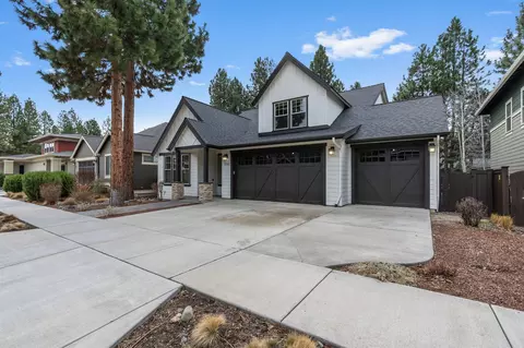 Exterior - 19147 Park Commons Dr, Bend, OR 97703 photo 3 of 13