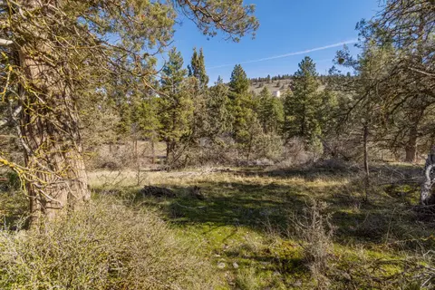 1069 Water Birch Ct, Klamath Falls, OR 97601