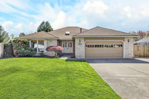 489 Vincent Ave, Central Point, OR 97502