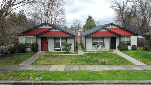 636 Pennsylvania Ave, Medford, OR 97501