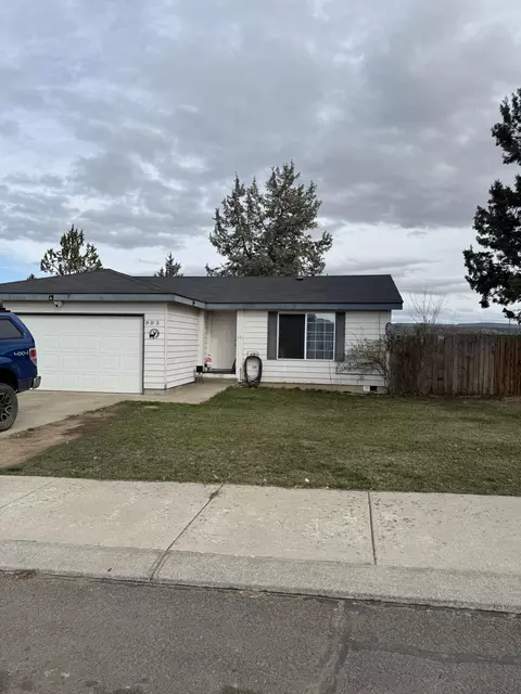 993 SE Turner St, Madras, OR 97741