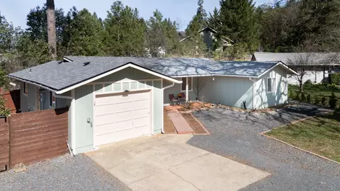 Exterior - 243 Shadowbrook Dr, Cave Junction, OR 97523 photo 2 of 10