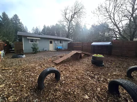 Exterior - 243 Shadowbrook Dr, Cave Junction, OR 97523 photo 6 of 10