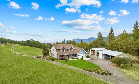 12838 Ramsey Rd, Gold Hill, OR 97525