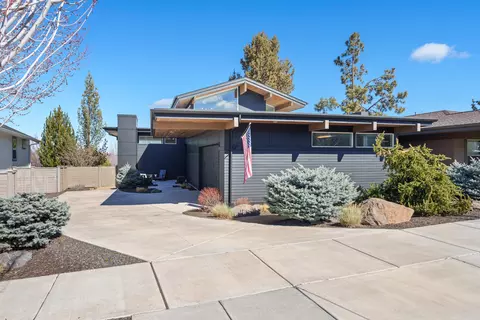 20640 Cougar Peak Dr, Bend, OR 97702