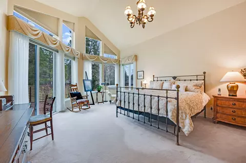 Bedroom - 62029 Fall Creek Loop, Bend, OR 97702 photo 1 of 4