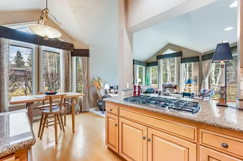 Kitchen - 62029 Fall Creek Loop, Bend, OR 97702 photo 1 of 4