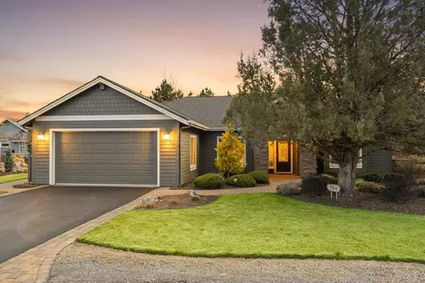 784 Ribbon Falls Rd, Redmond, OR 97756