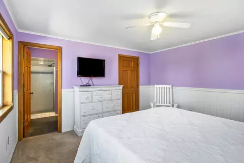 Bedroom - 22030 Stormy Ln, Bend, OR 97701 photo 5 of 8