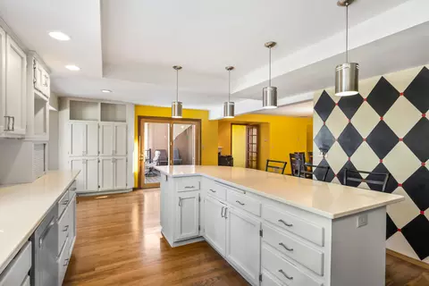 Kitchen - 22030 Stormy Ln, Bend, OR 97701 photo 4 of 5