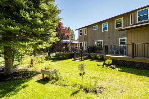 Exterior - 22030 Stormy Ln, Bend, OR 97701 photo 8 of 35
