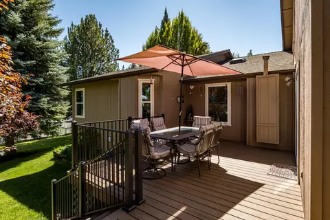 Exterior - 22030 Stormy Ln, Bend, OR 97701 photo 5 of 35