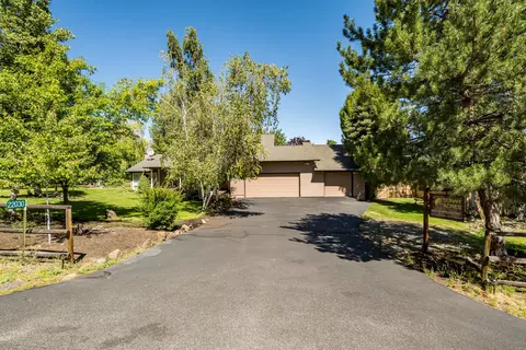 Exterior - 22030 Stormy Ln, Bend, OR 97701 photo 2 of 35