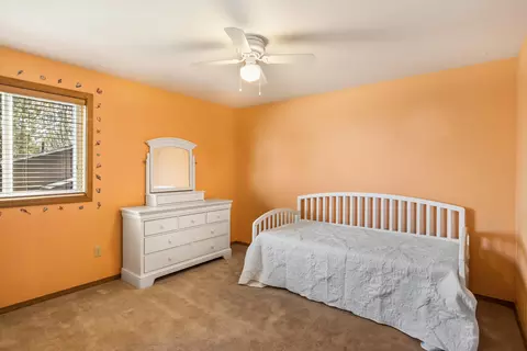 Bedroom - 22030 Stormy Ln, Bend, OR 97701 photo 7 of 8