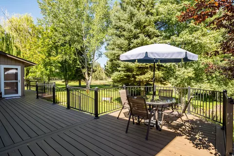 Exterior - 22030 Stormy Ln, Bend, OR 97701 photo 7 of 35