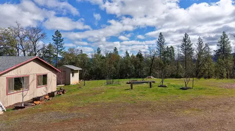 Exterior - 509 Derby Rd, Eagle Point, OR 97524 photo 8 of 8