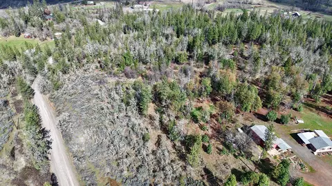 View/Area - 509 Derby Rd, Eagle Point, OR 97524 photo 8 of 9