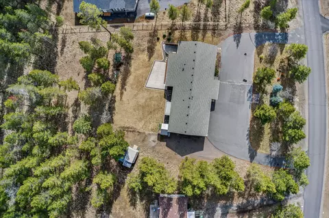 View/Area - 55962 Black Duck Rd, Bend, OR 97707 photo 3 of 5