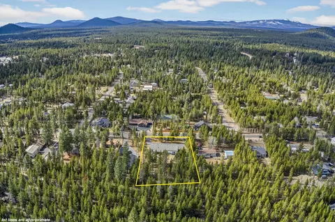 View/Area - 55962 Black Duck Rd, Bend, OR 97707 photo 2 of 5