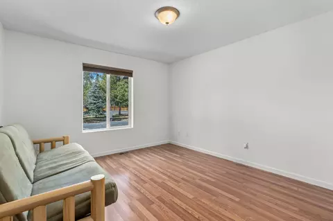 Bedroom - 55962 Black Duck Rd, Bend, OR 97707 photo 1 of 3
