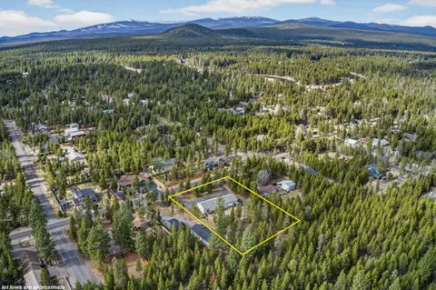 View/Area - 55962 Black Duck Rd, Bend, OR 97707 photo 4 of 5