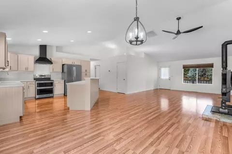 Living - 55962 Black Duck Rd, Bend, OR 97707 photo 2 of 5