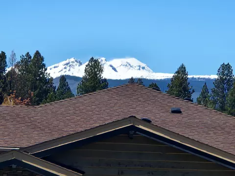 19503 Spencers Crossing Ln, Bend, OR 97702
