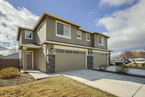 3076 SW Black Butte Ln, Redmond, OR 97756
