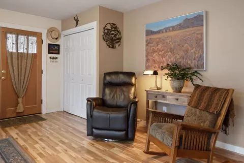 Entry Way - 412 N Desert Rose Loop, Sisters, OR 97759 photo 1 of 1