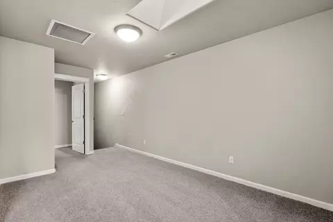 Bedroom - 20779 Boulderfield Ave, Bend, OR 97701 photo 1 of 6