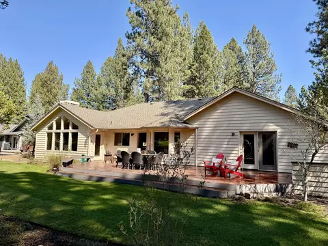 60749 Golf Village Loop, Bend, OR 97702