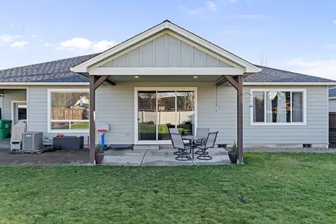 1043 Arrowhead Trl, Eagle Point, OR 97524 photo 29