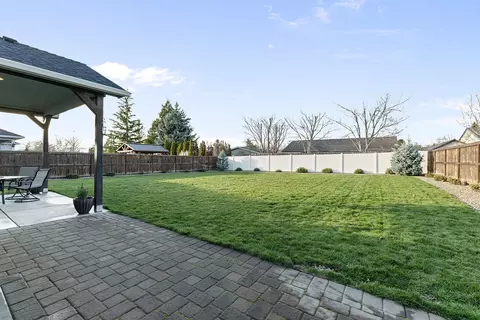 1043 Arrowhead Trl, Eagle Point, OR 97524 photo 25