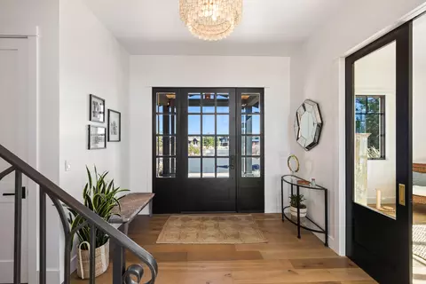 Entry Way - 19136 Cartwright Ct, Bend, OR 97702 photo 2 of 3